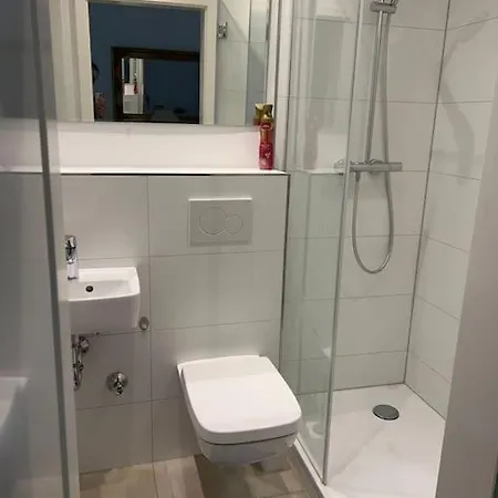 Schoene Naehe Duesseldorf Messe Und Flughafen * Duisbourg