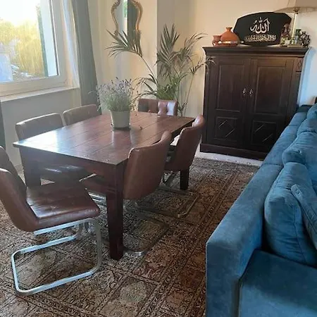 Schoene Naehe Duesseldorf Messe Und Flughafen Duisbourg