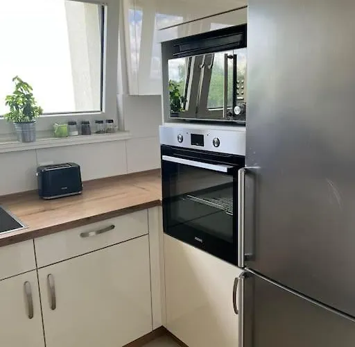 Schoene Naehe Duesseldorf Messe Und Flughafen Apartment Duisburg